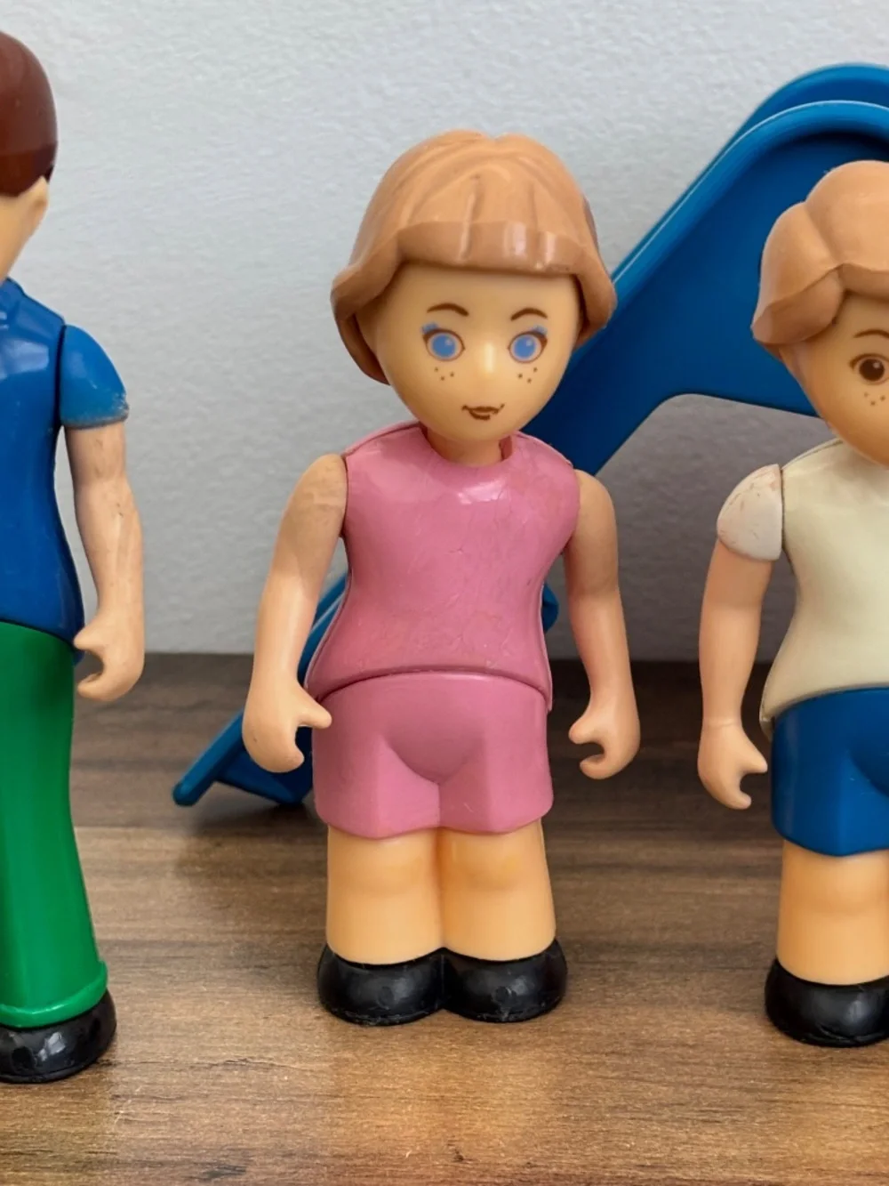 VINTAGE 1990's Little Tikes Dollhouse Family Figures LOT 5 Slide Mom Dad Kids